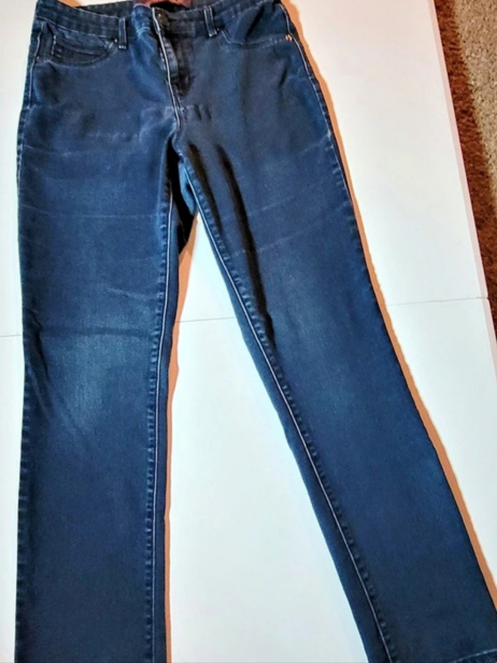 Gloria Vanderbilt Amanda Straight Leg Jeans in Blue Size 6